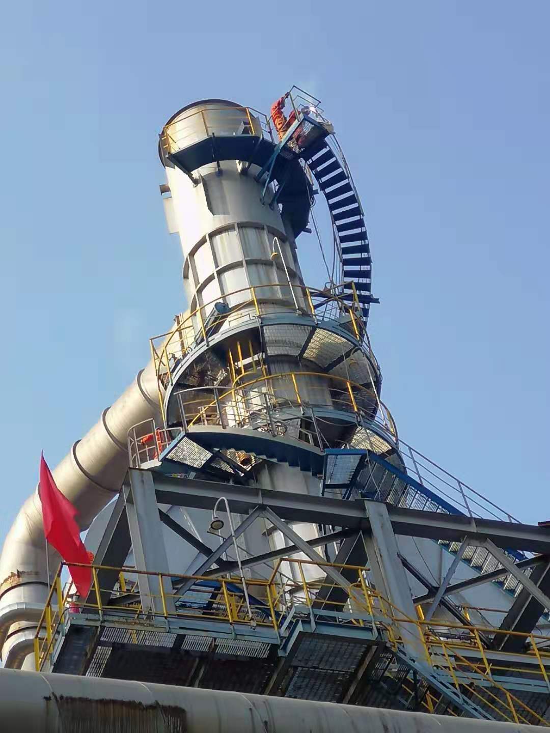 石化炼油厂烟囱转梯安装